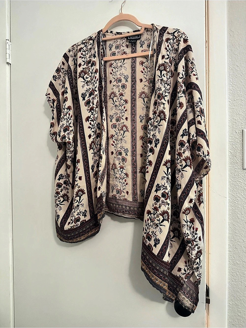 Angie Floral Kimono | Size M | New Without Tags 🌸